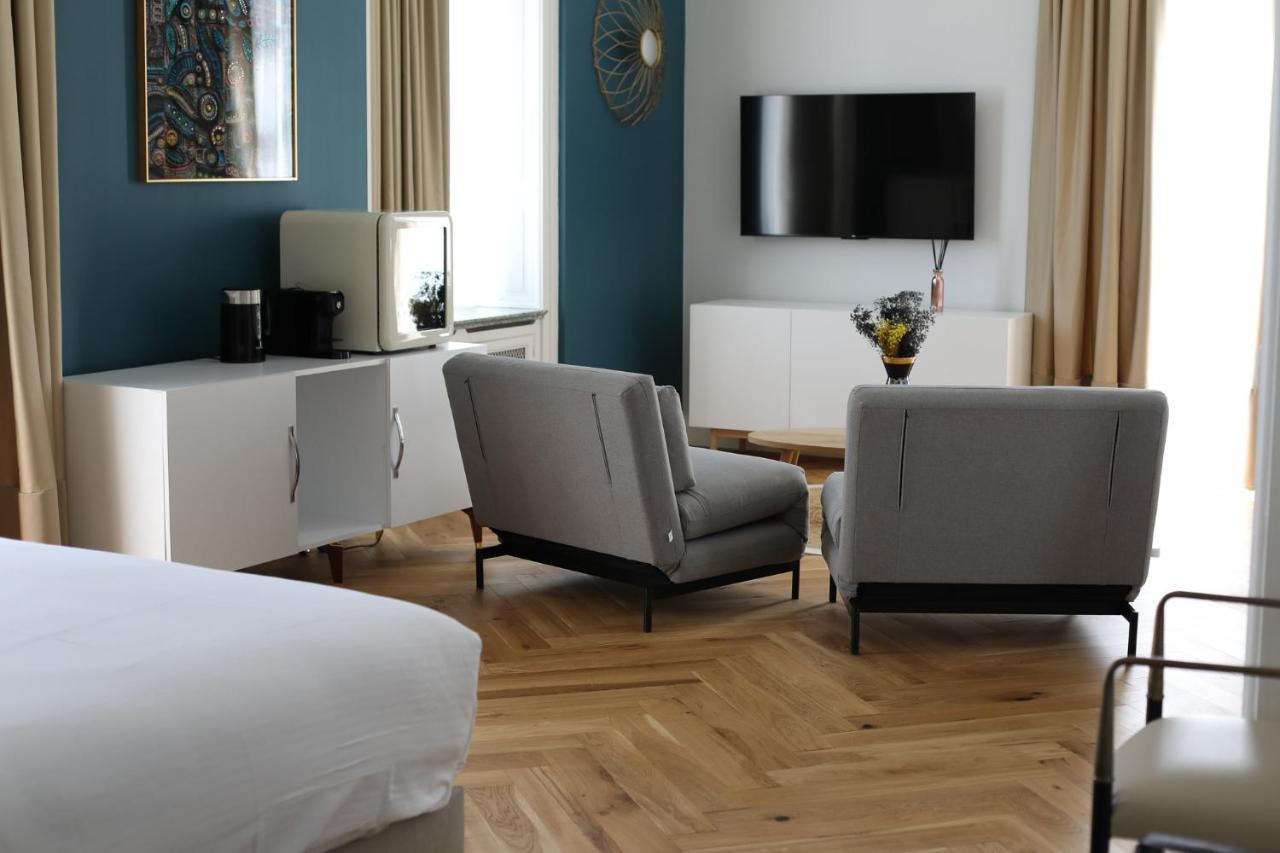 Hotel Sequoias Golf & Ressort à Ruy-Montceau Extérieur photo