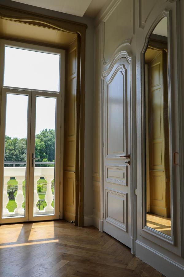 Hotel Sequoias Golf & Ressort à Ruy-Montceau Extérieur photo
