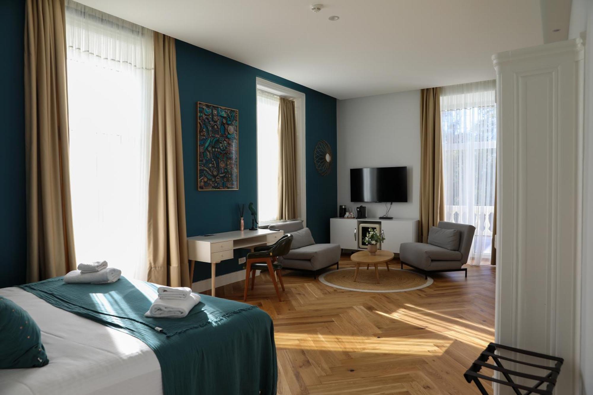 Hotel Sequoias Golf & Ressort à Ruy-Montceau Extérieur photo